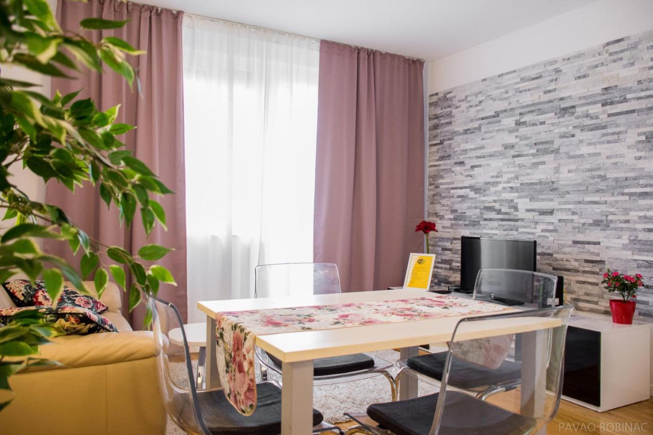 West Residence Luxury Apartment- Parking In Garage Загреб Екстериор снимка
