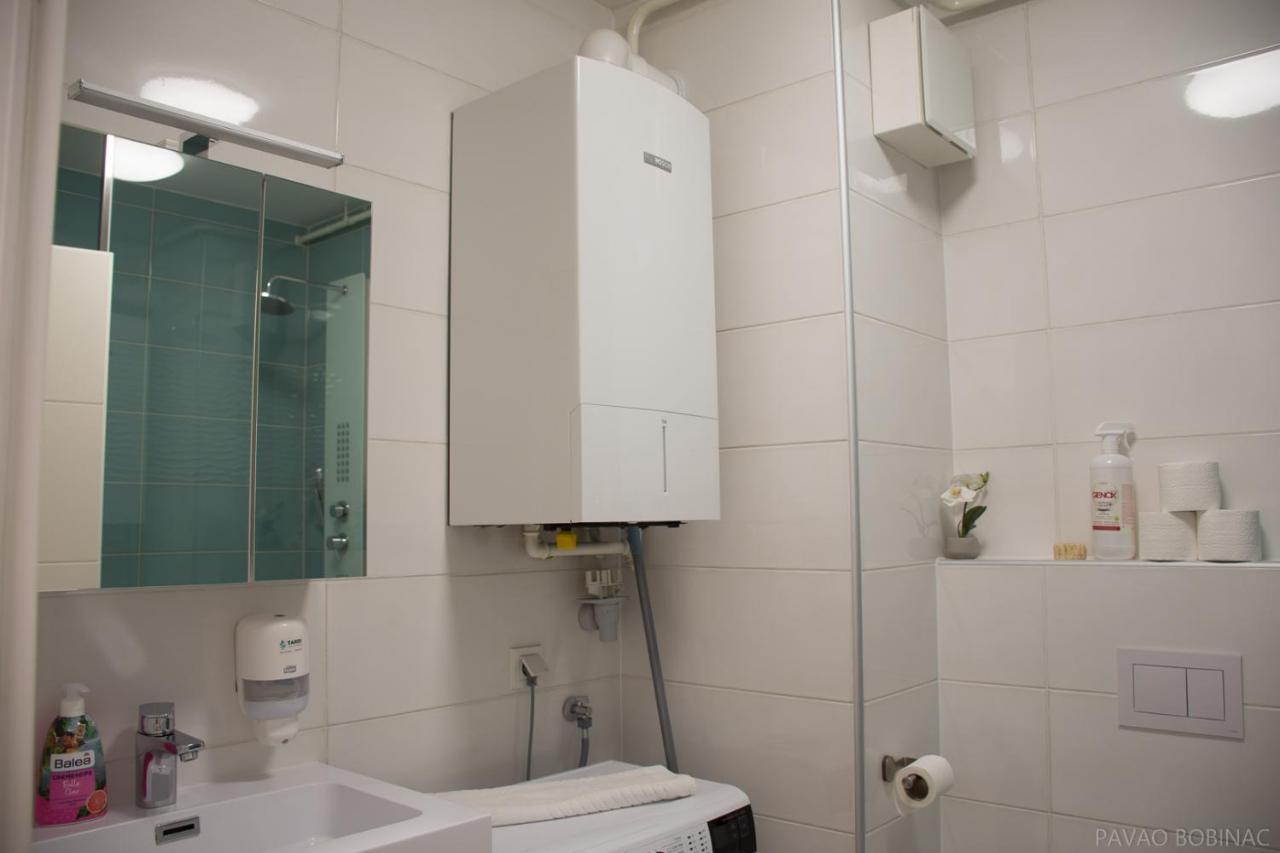 West Residence Luxury Apartment- Parking In Garage Загреб Екстериор снимка