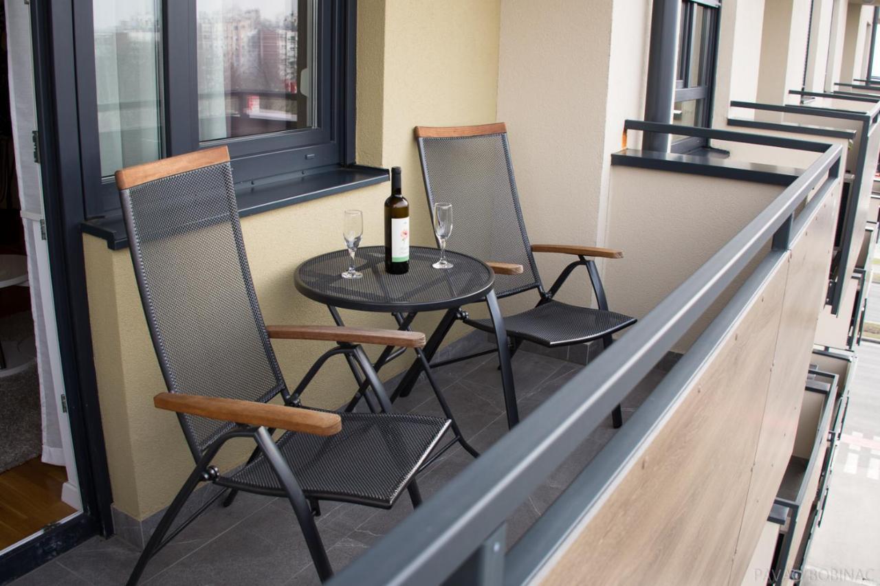 West Residence Luxury Apartment- Parking In Garage Загреб Екстериор снимка
